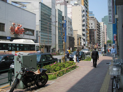 西新宿五丁目駅周辺