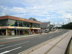 土産屋とリフト